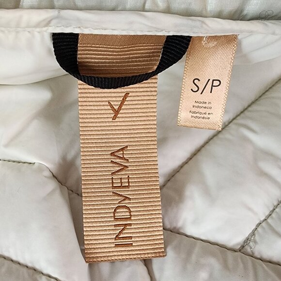 Indyeva Womens Small Vest Recycled Nylon Quilted Full Zip Insulated Gray Jacket - Picture 9 of 13